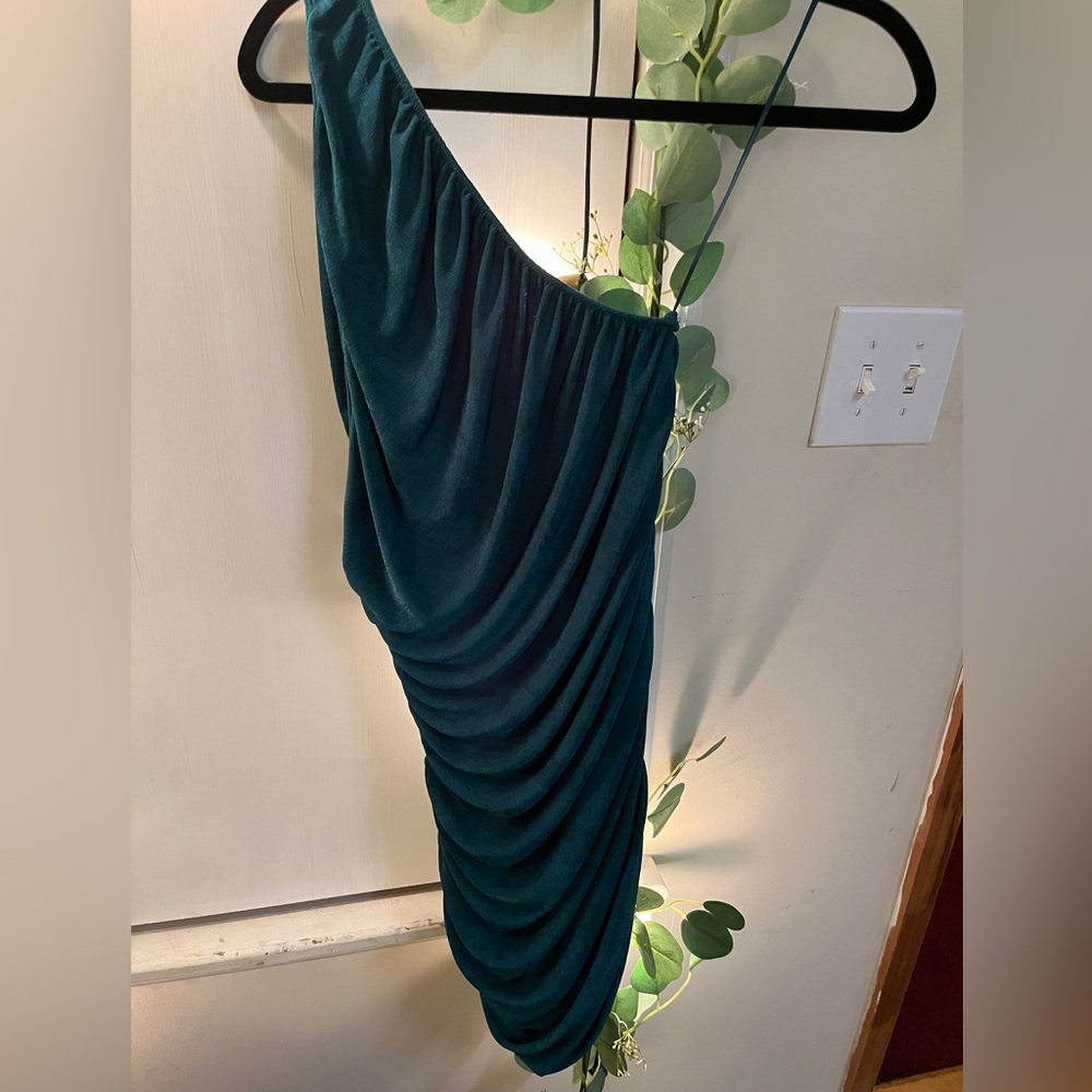 Lioness one shoulder dress - dark green size large